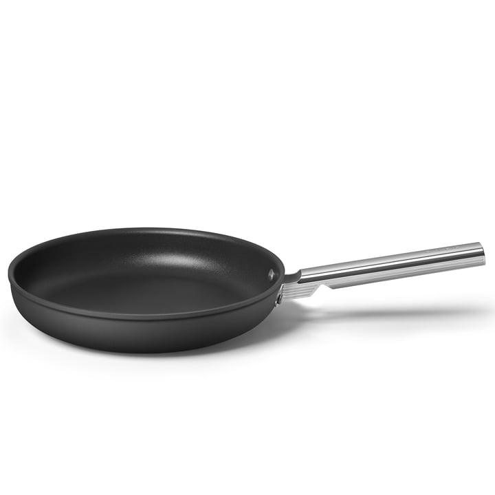 50's Style Pan from Smeg in the color black