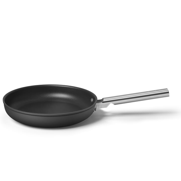 50's Style Pan from Smeg in the color black