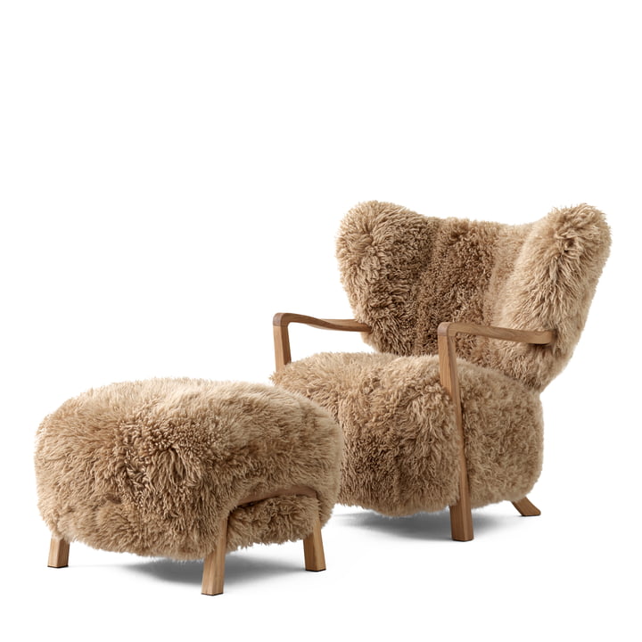 Wulff Lounge Chair ATD2 & free Wulff Pouf ATD3, oak white oiled / Sheepskin Honey (action set) from & Tradition