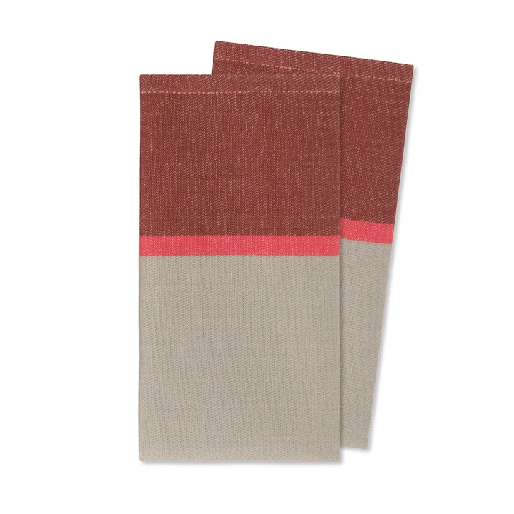 Cotton napkins from Remember in the design raspberry