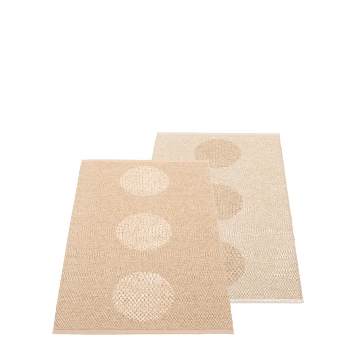 Vera Carpet 2. 0, 70 x 120 cm, beige / beige metallic from Pappelina