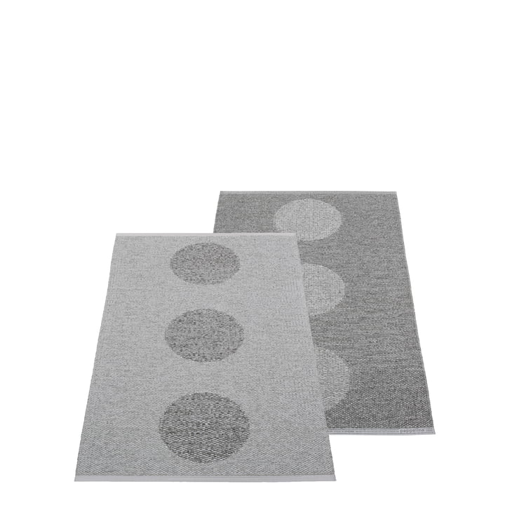Vera Carpet 2. 0, 70 x 120 cm, grey / granit metallic by Pappelina