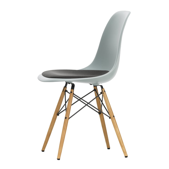 Vitra - Eames Plastic Side Chair DSW with seat cushion, ash honey / light gray