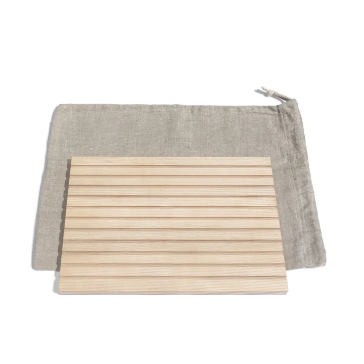 Bread cutting board and bread bag, ash from side by side