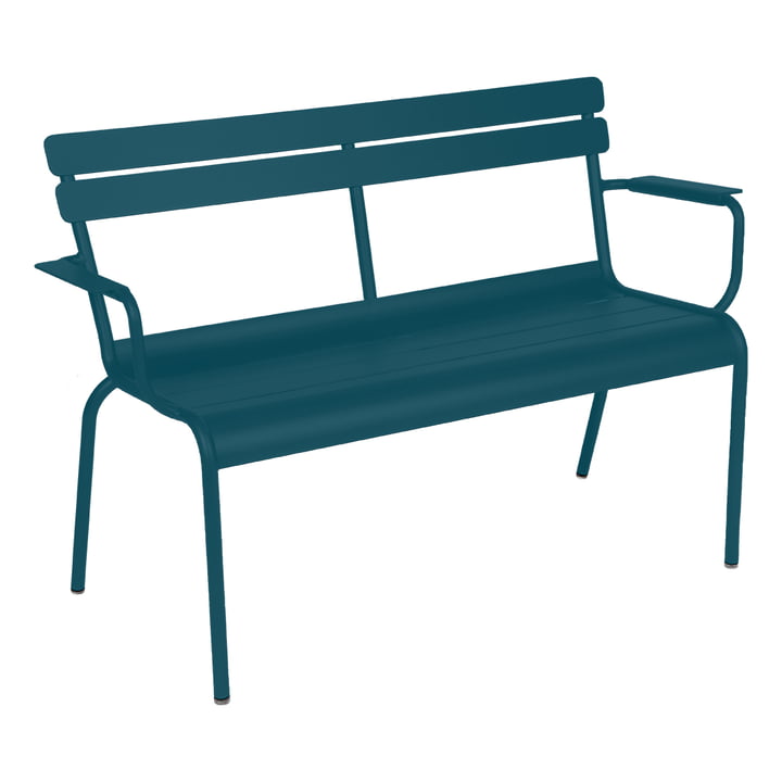 Luxembourg Garden bench with armrest from Fermob in color acapulco blue