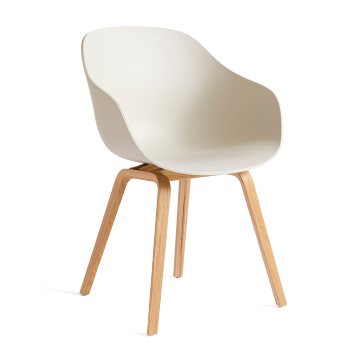 About a Chair AAC 222, oak lacquered / melange cream from Hay