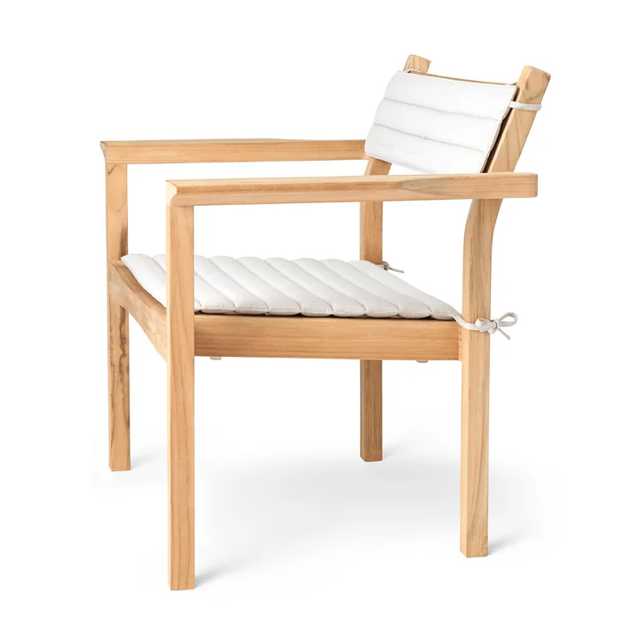 AH601 Outdoor lounge chair, teak untreated from Carl Hansen