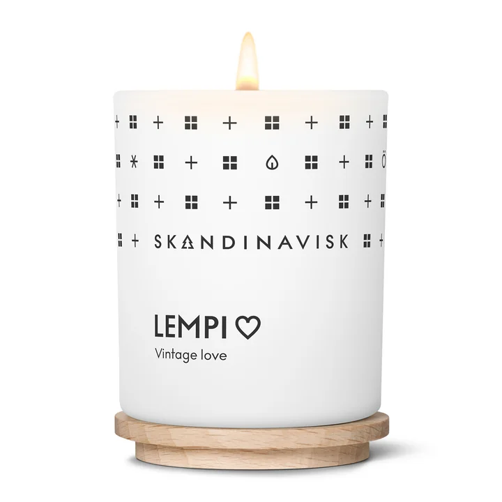 Scented candle with lid from Skandinavisk