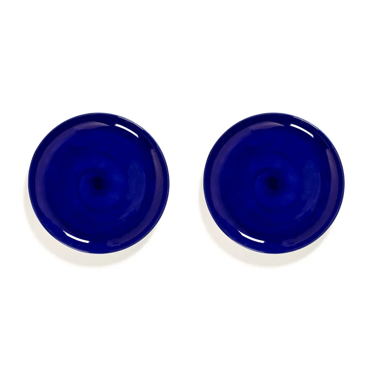 Feast Plate from Serax in the version dark blue