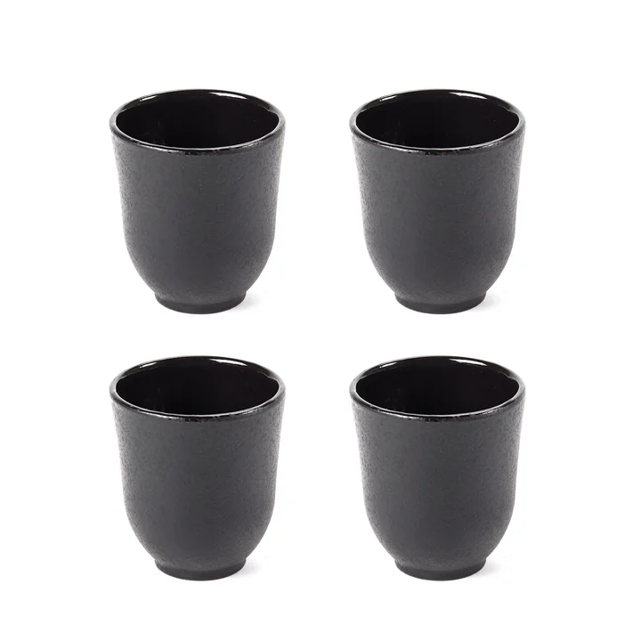 Inku cast iron cup and teapot in black color