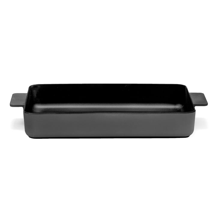 Surface Cast iron casserole dish from Serax in the color black