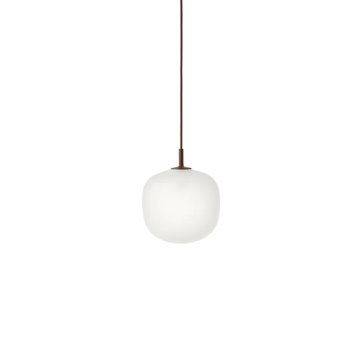 Muuto - Rime Pendant lamp Ø 18 cm, opal / deep red