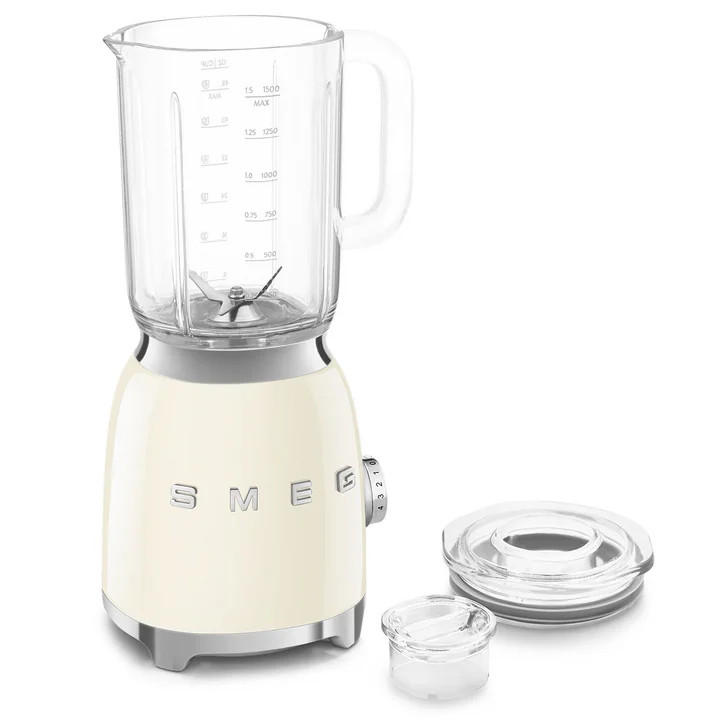 BLF03 stand mixer from Smeg