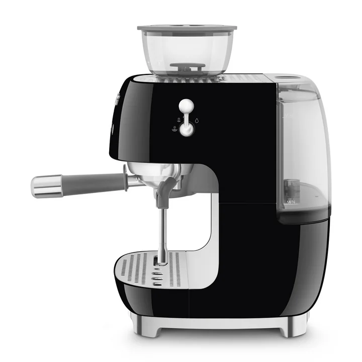 Espresso machine with portafilter EGF03 from Smeg