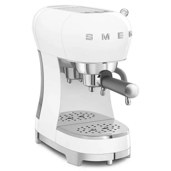Espresso coffee machine with portafilter from Smeg