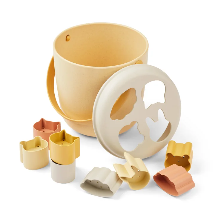 Jorn Beach toy, jojoba multi mix (set of 10) from LIEWOOD