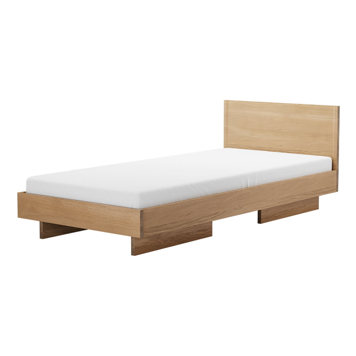 OUT Objekte unserer Tage - Zians Bed XSmall with headboard 90 x 200 cm, oak waxed