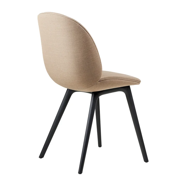 Gubi - Beetle Dining Chair Full upholstery (plastic base), black / Remix 3 (233)