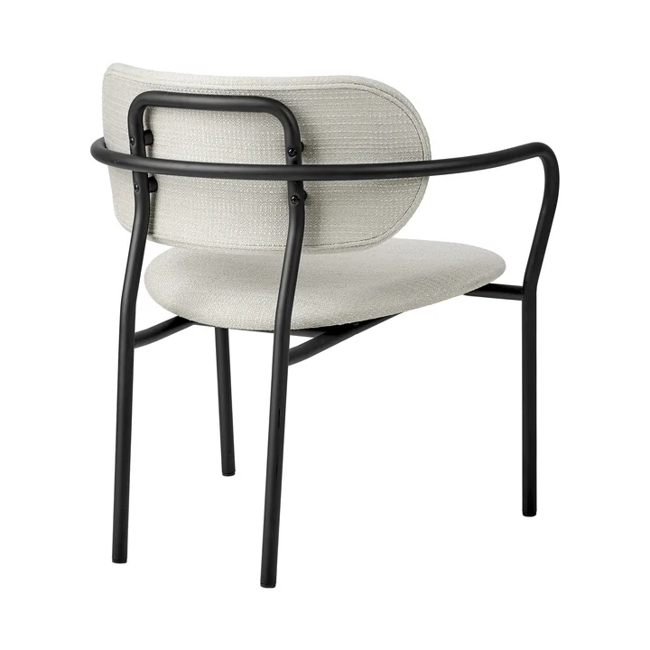 Gubi - Coco Lounge Chair full upholstery, black matt / Eero Special (106)