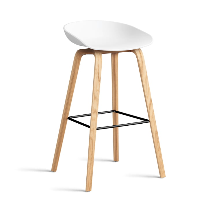 Hay - About A Stool AAS 32 H 75 cm, oak lacquered / steel black / white 2. 0