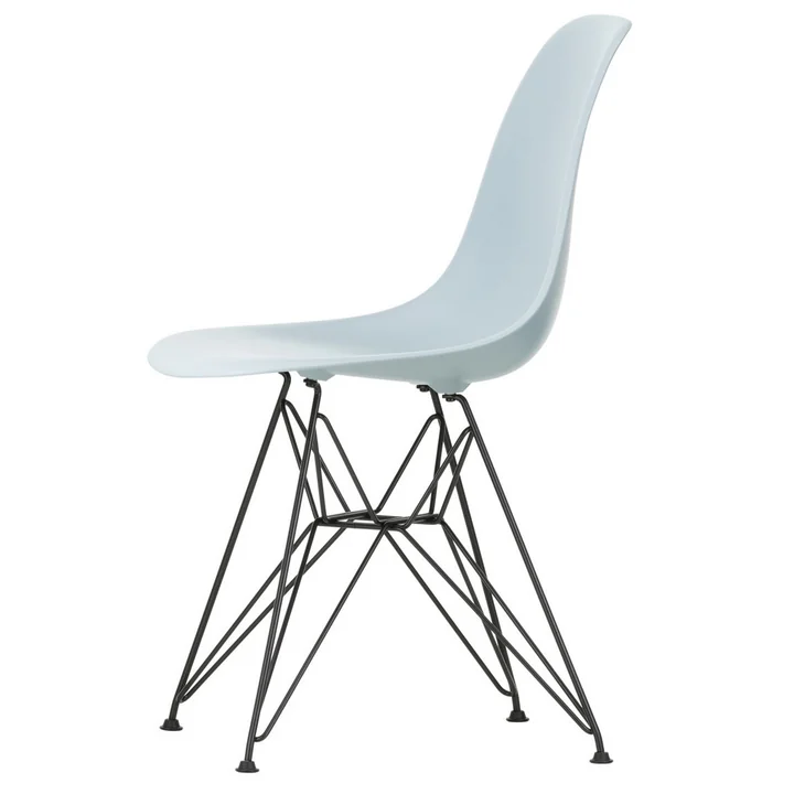 Eames Plastic Side Chair from Vitra