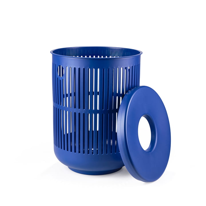 Ume Laundry basket with lid, indigo blue by Zone Denmark
