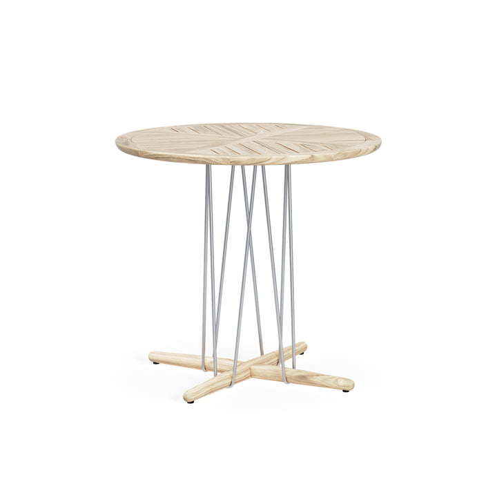 Embrace Garden table, untreated teak, Ø 80 cm from Carl Hansen