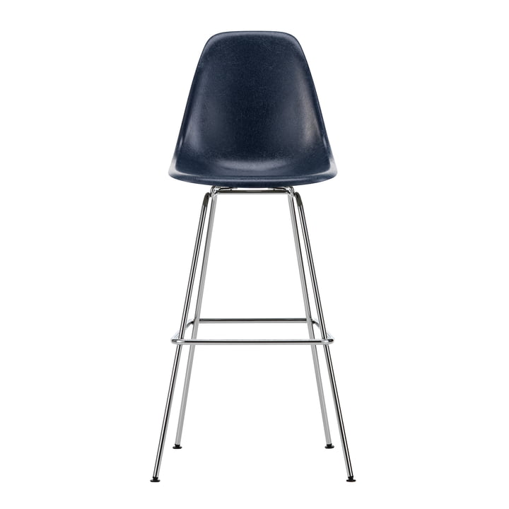 Eames Fiberglass Bar stool, high, chrome-plated / navy blue by Vitra