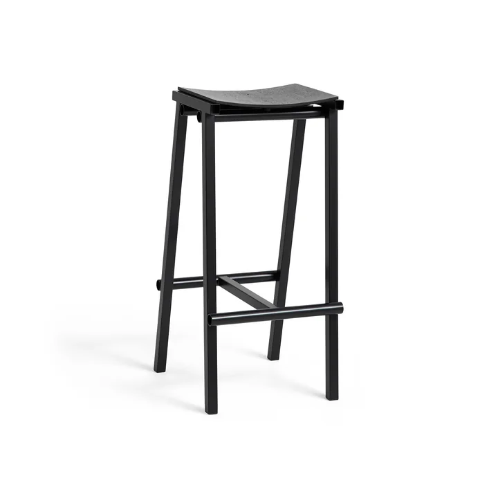 Taburete 8 bar stool, high, black / oak by HAY