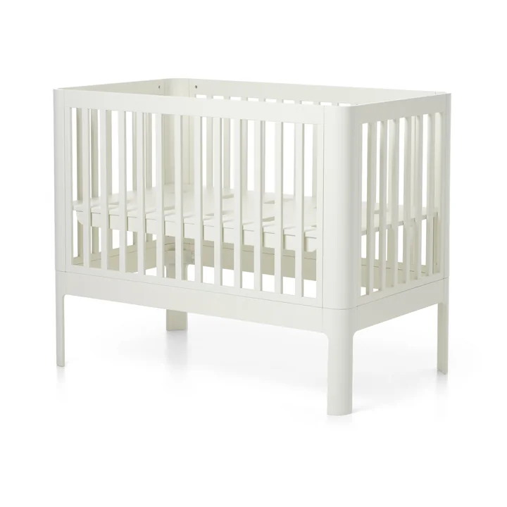 The Nova baby crib from Flexa