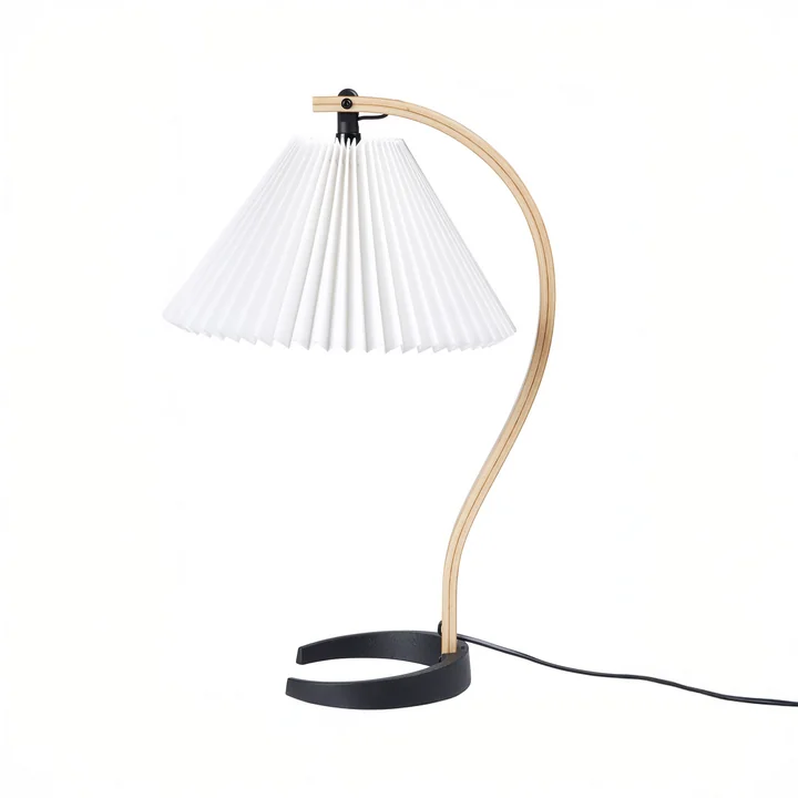 Timberline table lamp from Gubi