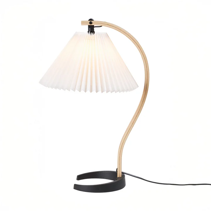 Timberline table lamp from Gubi