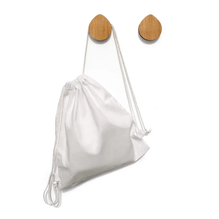 side by side - OI Wall hooks, oiled oak with gym bag