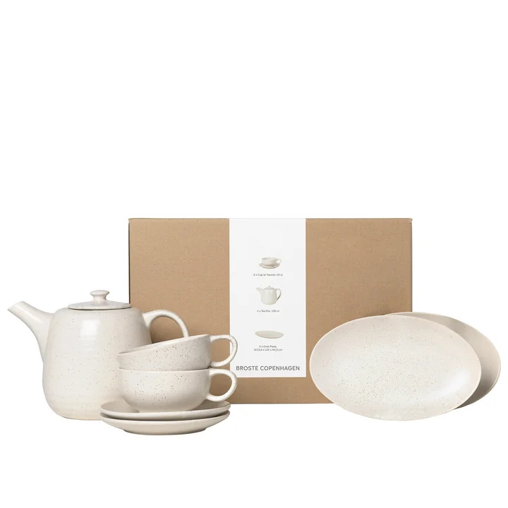 Broste Copenhagen - Nordic Vanilla tea set, cream white (5 pcs.)