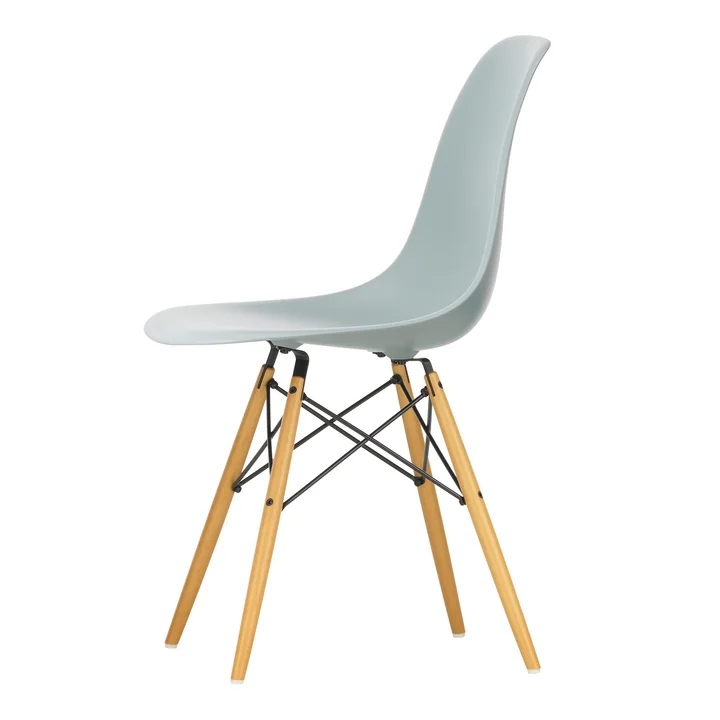 Vitra - Eames Plastic Side Chair DSW RE, yellowish maple / light gray
