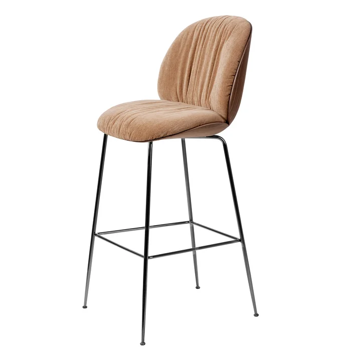 Gubi - Beetle Soft Bar Chair, front upholstered, black chrome / seat shell walnut / Belsuede Special FR Dedar (132)