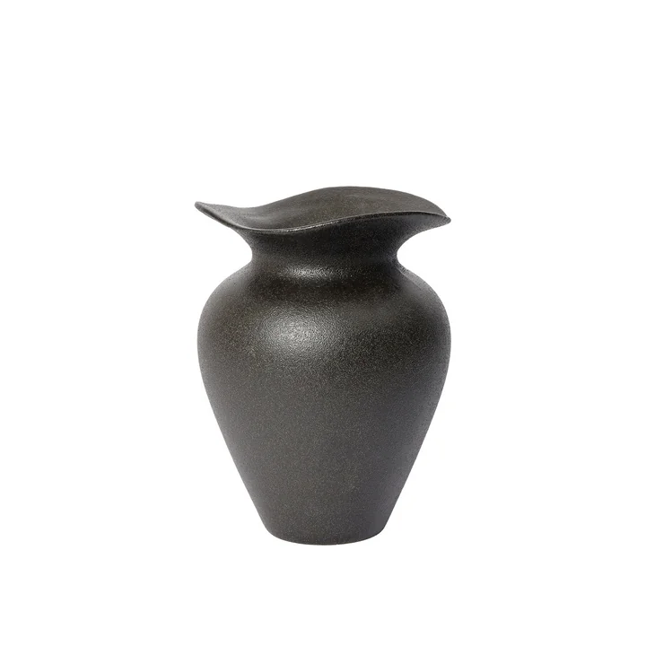Broste Copenhagen - Florentina Vase, Ø 16 cm x H 2 2. 5 cm, black, matt