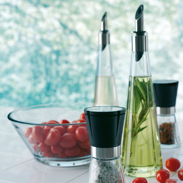 Grand Cru Vinegar Oil Dispenser with Pouring Attachment from Rosendahl