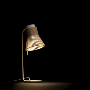 Petite 4620 table lamp by Secto