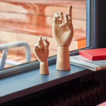 Decoration and accessories