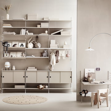 Shelving system from String in beige