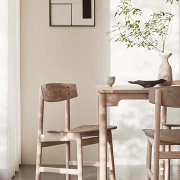 The BM3162 chair from Mater