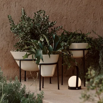 Daiza plant pot, black / ivory from Audo