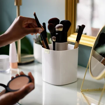 Viva Makeup brush container, shell from Joseph Joseph