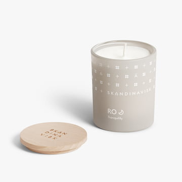 Scented candle with lid from Skandinavisk