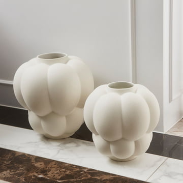 The UVA vase from AYTM in the color cream