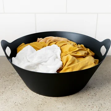 2Hands Bucket from Authentics