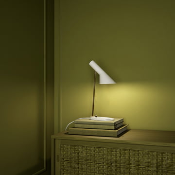 Louis Poulsen - AJ Mini table lamp, matt white / pale rose (150th anniversary edition)