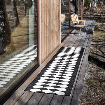 POPPY rug, 250 x 70 cm, black by Pappelina