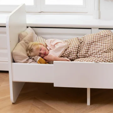 Form Baby & Junior Bed from Nofred